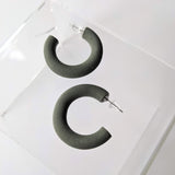 Medium Hoops