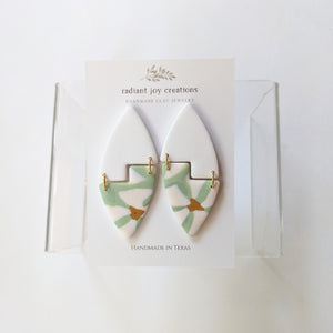 Pointed Abstract Links / Groovy Flowers